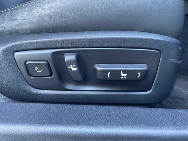 レクサス ＧＳ 250 Iパッケージ 群馬県 2013(平25)年 6.4万km ホワイトパールクリスタルシャイン 純正HDDナビ/CD・DVD・BT・フルセグ/プレミアムサウンドシステム/バックカメラ/ビルトインETC/パドルシフト/クルーズコントロール/レザーシート・パワーシート/シートヒーター・ベンチレーション/ステアリングヒーター/電動リアシェード/LEDヘッドライト/ヘッドライトウォッシャー/TVキット/取説・保証書/スマートキー×2/カードキー