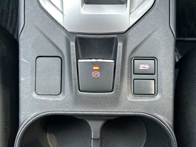 スバル インプレッサ スポーツ 1．6i－Lアイサイト 佐賀県 2018(平30)年 3.4万km クリスタルホワイトP 社外7インチナビゲーション/ETC/パドルシフト/バックモニター/サイドモニター/プリクラッシュブレーキ/純正16インチアルミホイール/車線逸脱警報機能/全車速追従機能付クルーズコントロール/車線逸脱抑制機能/スバルリヤビークルディテクション/ヒルスタートアシスト/LEDヘッドライト/フォグランプ/スマートキー