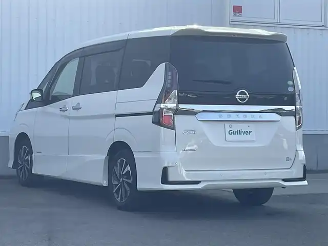 日産 セレナ ハイウェイスター V 愛媛県 2020(令2)年 4.8万km ブリリアントホワイトパール 純正ナビ/純正フリップダウンモニター/(CD/DVD/iPod/SD)/フルセグTV/アラウンドビューモニター/ETC/両側パワースライドドア/衝突軽減ブレーキ/コーナーセンサー/ブラインドスポットモニター/前方ドライブレコーダー/LEDヘッドライト/オートライト/フォグランプ/純正フロアマット/ドアバイザー/ステアリングスイッチ