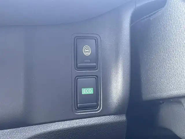 日産 セレナ ハイウェイスター V 愛媛県 2020(令2)年 4.8万km ブリリアントホワイトパール 純正ナビ/純正フリップダウンモニター/(CD/DVD/iPod/SD)/フルセグTV/アラウンドビューモニター/ETC/両側パワースライドドア/衝突軽減ブレーキ/コーナーセンサー/ブラインドスポットモニター/前方ドライブレコーダー/LEDヘッドライト/オートライト/フォグランプ/純正フロアマット/ドアバイザー/ステアリングスイッチ