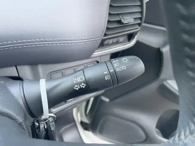 日産 セレナ ハイウェイスター V 愛媛県 2020(令2)年 4.8万km ブリリアントホワイトパール 純正ナビ/純正フリップダウンモニター/(CD/DVD/iPod/SD)/フルセグTV/アラウンドビューモニター/ETC/両側パワースライドドア/衝突軽減ブレーキ/コーナーセンサー/ブラインドスポットモニター/前方ドライブレコーダー/LEDヘッドライト/オートライト/フォグランプ/純正フロアマット/ドアバイザー/ステアリングスイッチ