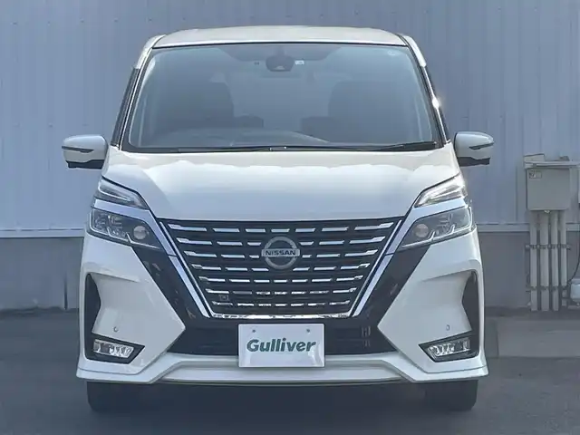 日産 セレナ ハイウェイスター V 愛媛県 2020(令2)年 4.8万km ブリリアントホワイトパール 純正ナビ/純正フリップダウンモニター/(CD/DVD/iPod/SD)/フルセグTV/アラウンドビューモニター/ETC/両側パワースライドドア/衝突軽減ブレーキ/コーナーセンサー/ブラインドスポットモニター/前方ドライブレコーダー/LEDヘッドライト/オートライト/フォグランプ/純正フロアマット/ドアバイザー/ステアリングスイッチ