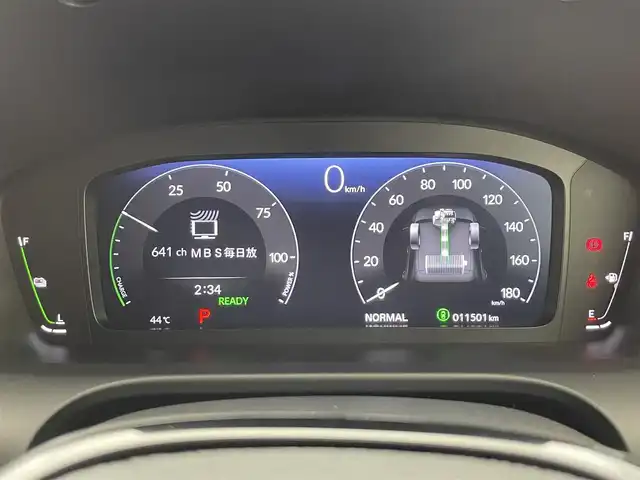 ホンダ ＺＲ－Ｖ ハイブリッド e:HEV Z 滋賀県 2024(令6)年 1.2万km クリスタルブラックパール 禁煙車/純正9型ナビ/【フルセグTV/Bluetooth/USB】/前後ドラレコ/ETC2.0/マルチビューカメラ/BOSEサウンド/ホンダセンシング/●衝突軽減ブレーキ/●先行車発進お知らせ機能/●歩行者事故低減ステアリング/●路外逸脱抑制機能/●標識認識機能/●渋滞追従機能付アダプティブクルーズコントロール/●車線維持支援システム/●トラフィックジャムアシスト/●ブラインドスポットインフォメーション/●誤発進抑制機能/●後方誤発進抑制機能/●近距離衝突軽減ブレーキ/●パーキングセンサーシステム/●後退出庫サポート/●オートハイビーム/パワーシート/ドライビングポジションシステム/シートヒーター/ステアリングヒーター/ワイヤレス充電/ハンズフリーパワーバックドア/LEDヘッドライト/オートブレーキホールド