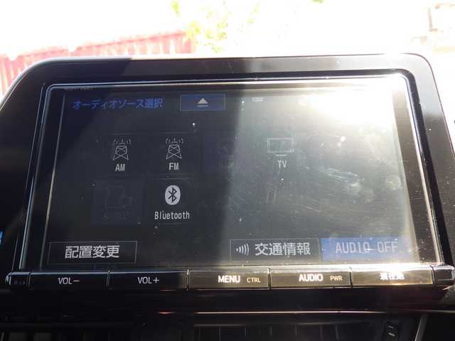 トヨタ Ｃ－ＨＲ G 愛知県 2017(平29)年 6.3万km ブラックマイカ Toyota Safety Sense/・プリクラッシュセーフティ/・レーンディパーチャーアラート/・オートハイビーム/・レーダークルーズコントロール/ハーフレザーシート/前席シートヒーター/純正９型SDナビ（NSZT-Y66T）/フルセグTV/【DVD/CD再生機能　Bluetooth接続】/バックカメラ/ドライブレコーダー/ETC/LEDヘッドライト/純正18インチアルミホイール/サイド/カーテンエアバッグ/スマートキー