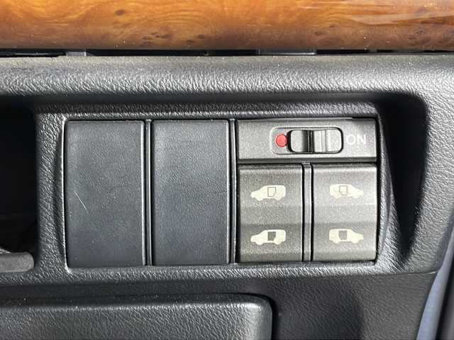 ホンダ エリシオン プレステージ S HDDナビ SP 福岡県 2007(平19)年 14.5万km 黒 ・Bカメラ/・両側パワースライドドア/・純正ナビ/・17インチ純正ホイール/・CD/DVD/・フリップダウン/・フルセグTV/・リモコンキー