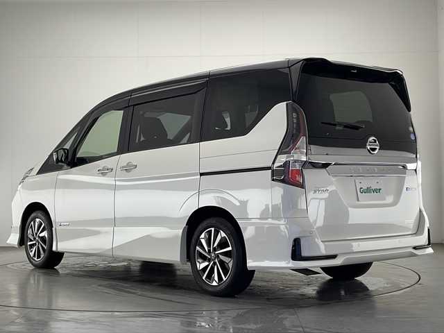 日産 セレナ e－パワー ハイウェイスター G 宮崎県 2020(令2)年 5.4万km ブリリアントホワイトパール 2トーン 禁煙車/エマージェンシーブレーキ/純正10型ナビTV/（CD/DVD/MSV/Blu-ray/Bluetooth/フルセグTV)/純正ドライブレコーダー/純正LEDオートライト/純正LEDフォグ/純正フロントスポイラー/純正16インチアルミ/純正フロアマット/アラウンドビューモニター/プロパイロット/ブラインドスポットモニター/ハンズフリー両側電動スライドドア/クリアランスソナー/電子パーキング/オートホールド/スマートルームミラー/ステアリングヒーター/前席シートヒーター/撥水シート/本革巻ハンドル/Wオートエアコン/インテリジェントキー/プッシュエンジンスタート/スペアキー/新車時保証書/取扱い説明書