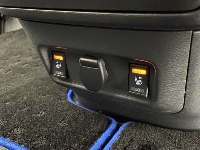 日産 セレナ e－パワー ハイウェイスター G 宮崎県 2020(令2)年 5.4万km ブリリアントホワイトパール 2トーン 禁煙車/エマージェンシーブレーキ/純正10型ナビTV/（CD/DVD/MSV/Blu-ray/Bluetooth/フルセグTV)/純正ドライブレコーダー/純正LEDオートライト/純正LEDフォグ/純正フロントスポイラー/純正16インチアルミ/純正フロアマット/アラウンドビューモニター/プロパイロット/ブラインドスポットモニター/ハンズフリー両側電動スライドドア/クリアランスソナー/電子パーキング/オートホールド/スマートルームミラー/ステアリングヒーター/前席シートヒーター/撥水シート/本革巻ハンドル/Wオートエアコン/インテリジェントキー/プッシュエンジンスタート/スペアキー/新車時保証書/取扱い説明書