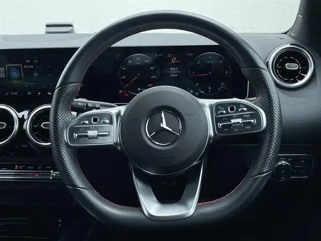 メルセデス・ベンツ Ｂ２００ｄ 東京都 2019(令1)年 2.9万km ポーラホワイト AMGラインパッケージ/・18インチAW/・レザーARTICO ダッシュボード/・ステンレス　アクセル&ブレーキペダル/・LEDインテリジェントライトシステム/・アダプティブハイビームアシストプラス/レーダーセーフティPkG/・アクティブディスタンスアシスト・ディストロニック/・アクティブブレーキアシスト/・PRE-SAFE/・PREーSAFE＋/・PRE-SAFEサウンド/アクティブブレーンキーピングアシスト/・アクティブステアリングアシスト/プライバシーガラス/バックカメラ/メモリ付きパワーシート/・ハーフレザー/・シートヒーター