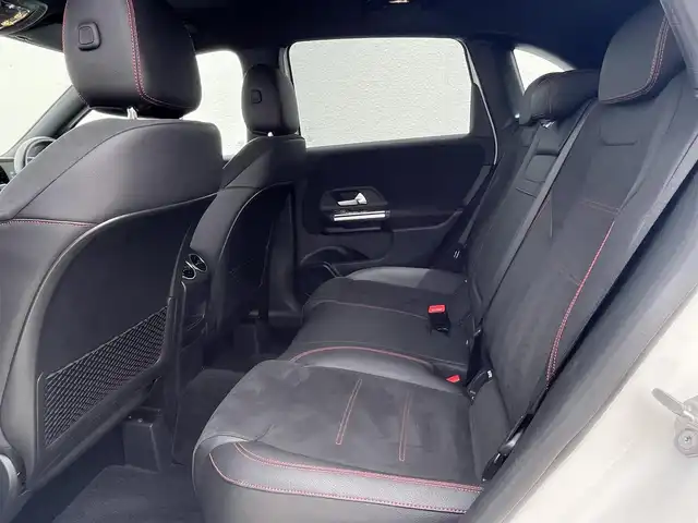 メルセデス・ベンツ Ｂ２００ｄ 東京都 2019(令1)年 2.9万km ポーラホワイト AMGラインパッケージ/・18インチAW/・レザーARTICO ダッシュボード/・ステンレス　アクセル&ブレーキペダル/・LEDインテリジェントライトシステム/・アダプティブハイビームアシストプラス/レーダーセーフティPkG/・アクティブディスタンスアシスト・ディストロニック/・アクティブブレーキアシスト/・PRE-SAFE/・PREーSAFE＋/・PRE-SAFEサウンド/アクティブブレーンキーピングアシスト/・アクティブステアリングアシスト/プライバシーガラス/バックカメラ/メモリ付きパワーシート/・ハーフレザー/・シートヒーター