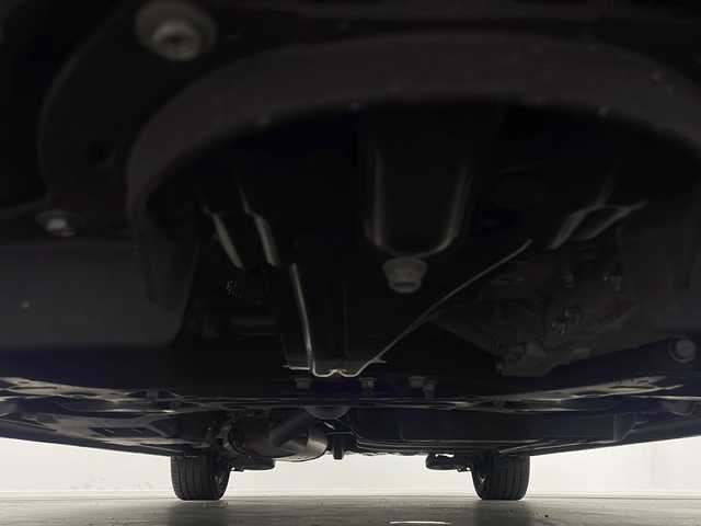 トヨタ ノア ハイブリッド Si ダブルバイビーⅢ 三重県 2021(令3)年 6.4万km ブラック 禁煙車/純正10インチナビ/CD/DVD/BT/MSV/HDMI/USB/フルセグTV/純正12.3インチフリップダウンモニター/両側パワースライドドア/クリアランスソナー/ハーフレザーシート/シートヒーター/ドライブレコーダー/クルーズコントロール/フォグライト/オートハイビーム/衝突被害軽減ブレーキ/車線逸脱警報機能付き/保証書/スマートキー