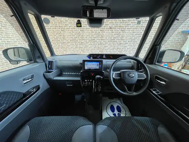 ダイハツ タント カスタム RS 岩手県 2020(令2)年 0.4万km ブライトシルバーメタリック ４WD/ターボ/両側パワースライドドア/スマートアシスト/衝突回避支援ブレーキ/ブレーキ制御付き誤発進抑制機能/レーンアシスト/オートハイビーム/コーナーセンサー/横滑り防止装置/アイドリングストップ/シートヒーター/ロールサンシェード/ロングスライドシート/オートライト/LEDヘッドライト/純正15インチアルミホイール