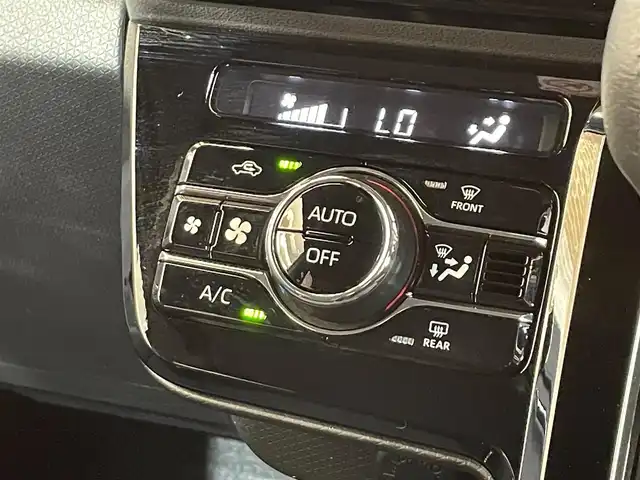 ダイハツ タント カスタム RS 岩手県 2020(令2)年 0.4万km ブライトシルバーメタリック ４WD/ターボ/両側パワースライドドア/スマートアシスト/衝突回避支援ブレーキ/ブレーキ制御付き誤発進抑制機能/レーンアシスト/オートハイビーム/コーナーセンサー/横滑り防止装置/アイドリングストップ/シートヒーター/ロールサンシェード/ロングスライドシート/オートライト/LEDヘッドライト/純正15インチアルミホイール
