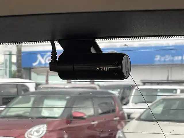 レクサス ＮＸ 300h Iパッケージ 宮崎県 2015(平27)年 7.7万km ソニッククォーツ 純正ナビ/　(Bluetooth/DVD/Blu-ray)/フルセグTV/パワーバックドア/バック/サイド/フロントカメラ/ビルトインETC/ドライブレコーダー/クルーズコントロール/クリアランスソナー/ビークルスタビリティコントロール/角型三眼LEDヘッドランプ/オートライトシステム/本革巻きステアリング/ステアリングヒーター/パドルシフト/ホワイトオーカー合皮シート/前席パワーシート/シートヒーター/運転席ポジションメモリー付/純正17インチアルミホイール/スマートエントリー/スタートシステム/禁煙車