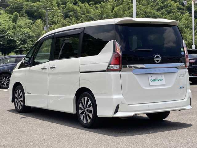 日産 セレナ ハイウェイスター Vセレクション 佐賀県 2018(平30)年 5.8万km ブリリアントホワイトパール ALPINEナビ/ALPINEフリップダウンモニター/アラウンドビューモニター/両側パワースライドドア/エマージェンシーブレーキ/LDW/クルーズコントロール/パーキングアシスト/アイドリングストップ/ETC/ステアリングリモコン/プッシュスタート/インテリジェントキー/LEDヘッドライト/フォグライト/純正アルミホイール
