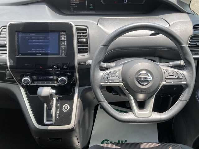 日産 セレナ ハイウェイスター Vセレクション 佐賀県 2018(平30)年 5.8万km ブリリアントホワイトパール ALPINEナビ/ALPINEフリップダウンモニター/アラウンドビューモニター/両側パワースライドドア/エマージェンシーブレーキ/LDW/クルーズコントロール/パーキングアシスト/アイドリングストップ/ETC/ステアリングリモコン/プッシュスタート/インテリジェントキー/LEDヘッドライト/フォグライト/純正アルミホイール