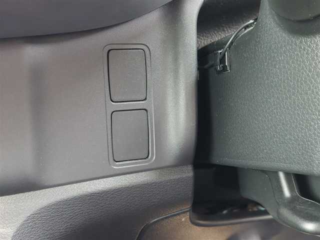 日産 セレナ e－パワー ハイウェイスター V 東京都 2020(令2)年 3.3万km ブリリアントホワイトパール 純正ナビ/純正アルミホイール/両側パワースライドドア/プロパイロット/プッシュスタート/コーナーセンサー/ブラインドスポットモニター/デジタルインナーミラー/アラウンドビューモニター/ドライブレコーダー/ビルトインETC/キーレスエントリー/オートライト/新車保証書/取扱説明書