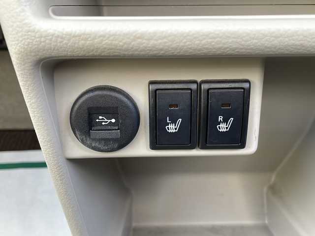 スズキ ラパン X 岩手県 2015(平27)年 6.6万km フレンチミントパールメタリック 純正メモリーナビ/AM/FM/CD/DVD/Bluetooth/フルセグTV/バックカメラ/全方位カメラ/ビルトインETC/衝突被害軽減ブレーキ/横滑り防止装置/アイドリングストップ/シートヒーター/オートライト/LEDヘッドライト/フォグランプ/スマートキー/プッシュスタート/電動格納ミラー/純正14インチAW/純正フロアマット/純正ドアバイザー/保証書/取扱説明書/ルーフキャリア