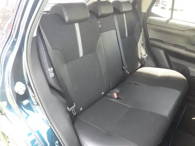 ダイハツ ロッキー プレミアム G HEV 千葉県 2021(令3)年 3.1万km レーザーブルークリスタルシャイン スマートアシストIII/エコアイドル/レーダークルーズコントロール/スマートペダル/ハーフレザーシート/前席シートヒーター/純正メモリーナビ/地デジTV/【DVD/CD再生機能　Bluetooth接続】/パノラマモニター/ドライブレコーダー/革巻きステアリング/ステアリングスイッチ/ETC/LEDヘッドライト/フォグライト/ウインカーミラー/コーナーセンサー/純正17インチアルミホイル/サイド/カーテンエアバッグ/キーフリーシステム