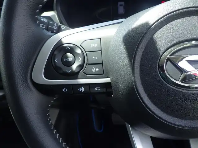 ダイハツ ロッキー プレミアム G HEV 千葉県 2021(令3)年 3.1万km レーザーブルークリスタルシャイン スマートアシストIII/エコアイドル/レーダークルーズコントロール/スマートペダル/ハーフレザーシート/前席シートヒーター/純正メモリーナビ/地デジTV/【DVD/CD再生機能　Bluetooth接続】/パノラマモニター/ドライブレコーダー/革巻きステアリング/ステアリングスイッチ/ETC/LEDヘッドライト/フォグライト/ウインカーミラー/コーナーセンサー/純正17インチアルミホイル/サイド/カーテンエアバッグ/キーフリーシステム