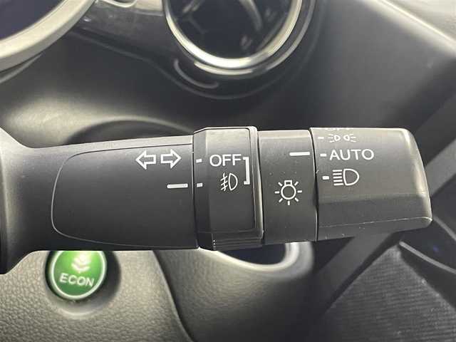 ホンダ Ｎ ＢＯＸ カスタム G ターボ Lパッケージ 茨城県 2016(平28)年 6.9万km プレミアムホワイトパールⅡ 純正ナビ/バックカメラ/フルセグ/シティブレーキアクティブシステム/クルーズコントロール/両側電動スライドドア/ETC/純正15インチAW/スマートキー