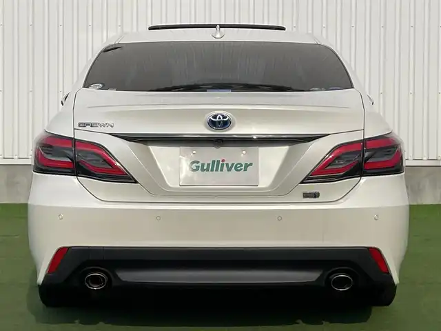 トヨタ クラウン ハイブリッド S スポーツスタイル 香川県 2019(令1)年 5.8万km ホワイトパールクリスタルシャイン 登録時走行距離：57769ｋｍ/純正SDナビゲーション/→フルセグTV/→CD/DVD/バックカメラ/ビルトインETC/サンルーフ/ブラインドスポットモニター/レーダークルーズコントロール/ステアリングリモコン/革巻きステアリング/前後コーナーセンサー/LEDオートライト/フォグランプ/純正18インチアルミホイール/純正フロアマット/パワーシート/スマートキー