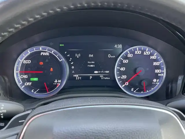 トヨタ クラウン ハイブリッド S スポーツスタイル 香川県 2019(令1)年 5.8万km ホワイトパールクリスタルシャイン 登録時走行距離：57769ｋｍ/純正SDナビゲーション/→フルセグTV/→CD/DVD/バックカメラ/ビルトインETC/サンルーフ/ブラインドスポットモニター/レーダークルーズコントロール/ステアリングリモコン/革巻きステアリング/前後コーナーセンサー/LEDオートライト/フォグランプ/純正18インチアルミホイール/純正フロアマット/パワーシート/スマートキー