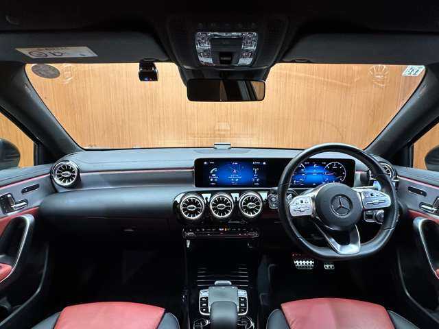 メルセデス・ベンツ Ａ２００ｄ AMGライン 千葉県 2019(令1)年 5.6万km コスモスブラック ＡＭＧレザーエクスクルーシブＰＫＧ　/赤黒革　/サンルーフ　/ＡＣＣ　/ナビ　/Ｂカメラ　/パワーシート　/シートヒーター　/ＴＶ　/アンビエントライト　/オートハイビーム　/衝突軽減Ｂ　/ＢＳＭ　/ＬＫＡ　/ドラレコ　/ＥＴＣ
