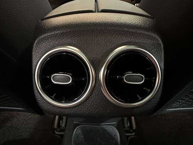 メルセデス・ベンツ Ａ２００ｄ AMGライン 千葉県 2019(令1)年 5.6万km コスモスブラック ＡＭＧレザーエクスクルーシブＰＫＧ　/赤黒革　/サンルーフ　/ＡＣＣ　/ナビ　/Ｂカメラ　/パワーシート　/シートヒーター　/ＴＶ　/アンビエントライト　/オートハイビーム　/衝突軽減Ｂ　/ＢＳＭ　/ＬＫＡ　/ドラレコ　/ＥＴＣ