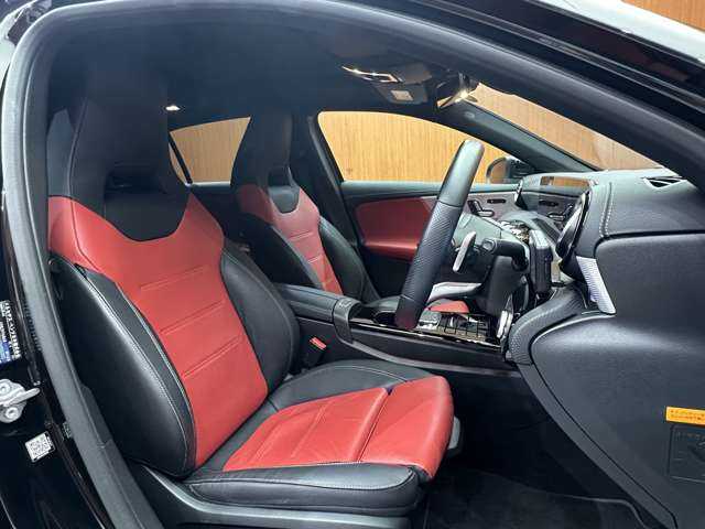 メルセデス・ベンツ Ａ２００ｄ AMGライン 千葉県 2019(令1)年 5.6万km コスモスブラック ＡＭＧレザーエクスクルーシブＰＫＧ　/赤黒革　/サンルーフ　/ＡＣＣ　/ナビ　/Ｂカメラ　/パワーシート　/シートヒーター　/ＴＶ　/アンビエントライト　/オートハイビーム　/衝突軽減Ｂ　/ＢＳＭ　/ＬＫＡ　/ドラレコ　/ＥＴＣ
