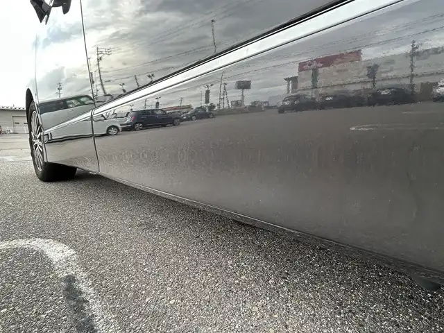 日産 エルグランド 250ハイウェイスター 新潟県 2014(平26)年 7.1万km ファントムブラック ４WD/純正ナビ/【フルセグTV/FM・AM/BT】/バックカメラ/フリップダウンモニター/クルーズコントロール/ビルトインETC/両側パワースライドドア/前後コーナーセンサー/ハーフレザーシート/革巻きステアリング/ステアリングスイッチ/オートライト/LEDヘッドライト/フォグランプ/横滑り防止/プッシュスタート/スマートキー