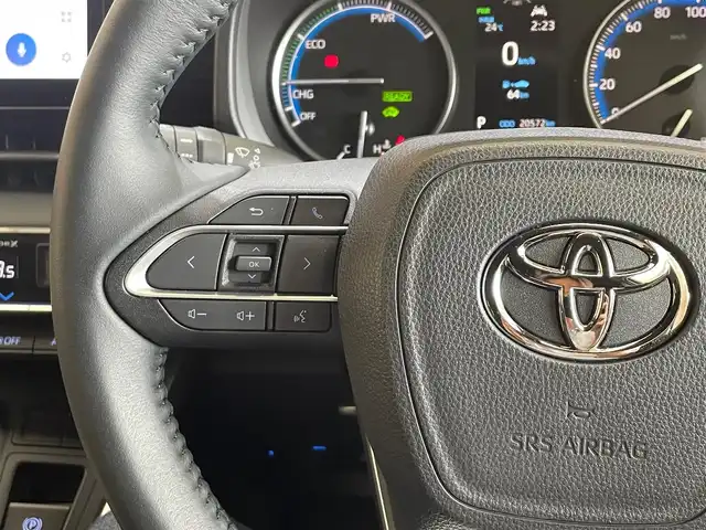トヨタ ヴォクシー ハイブリッド S－G 岩手県 2022(令4)年 2.1万km ホワイトパールクリスタルシャイン ４WD/ワンオーナー/両側パワースライドドア/アイドリングストップ/衝突被害軽減システム/クルーズコントロール/ETC2.0/ドライブレコーダー/ユニバーサルステップ/横滑り防止装置/フルセグTV/純正ナビ/バックカメラ/シートヒーター/コーナーセンサー/レーンアシスト/純正フロアマット/純正アルミホイール16インチ/純正LEDヘッドライト/オートライト/オートマチックハイビーム