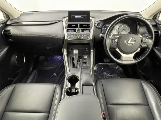 レクサス ＮＸ 300h アーバンスタイル 埼玉県 2017(平29)年 4.4万km ブラック 純正ナビ　黒革　3眼　シートヒーター　ETC2.0　ドライブレコーダー　レーダークルーズコントロール　レーンキープアシスト　コーナーセンサー　パワーシート　LEDヘッドライト　オートハイビーム