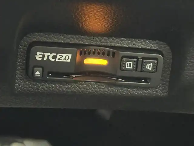 ホンダ ヴェゼル ハイブリッド e:HEV Z PLaYパッケージ 愛知県 2025(令7)年 0.2万km グレーⅡ ホンダセンシング　　/　　・衝突軽減ブレーキシステム/　　・路外逸脱抑制機能/　　・アダプティブクルーズコントロール/　　・車線維持支援システム/　　・オートハイビーム/　　・パーキングセンサー/純正9インチナビ/　　BT/フルセグ/バックカメラ/ドライブレコーダー/ETC2.0/置くだけ充電/革巻きステアリング/ステアリングリモコン/ハーフレザーシート/シートヒーター（前席）/パワーバックドア/純正LEDヘッドライト/フォグランプ/純正18インチアルミホイール