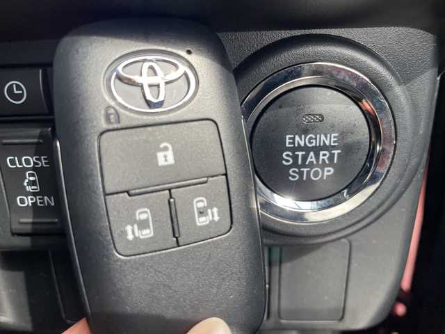 トヨタ ルーミー カスタムG 愛知県 2021(令3)年 2.8万km ファイアークォーツレッドM 純正9型ディズプレイオーディオ/フルセグ/全方位カメラ/両側パワースライドドア/衝突軽減システム/レーダークルーズコントロール/ETC/ドライブレコーダー/シートヒーター/ステアリングスイッチ/スマートキー/プッシュスタート/純正アルミホイール/LEDヘッドライト