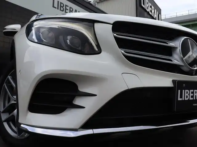 メルセデス・ベンツ ＧＬＣ２２０ d 4マチックスポーツ 宮城県 2018(平30)年 3.9万km ダイヤモンドホワイト 純正ナビＴＶ/・フルセグ・ＢＴ・ＣＤ・ＤＶＤ・ＵＳＢ/レーダーセーフティ/・アクティブブレーキアシスト/・ブラインドスポットアシスト/・アテンションアシスト/・レーンキープアシスト/アダプティブクルーズコントロール/３６０℃カメラ/パワーテールゲート/ハーフレザーシート/・左右メモリー機能付きパワーシート/全席シートヒーター/ヘッドアップディスプレイ/純正ＯＰ前後ドライブレコーダー/パドルシフト/キーレスゴー/デュアルオートエアコン/アンビエントライト３カラー/純正ＥＴＣ