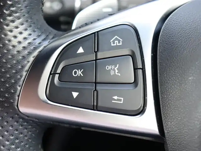 メルセデス・ベンツ ＧＬＣ２２０ d 4マチックスポーツ 宮城県 2018(平30)年 3.9万km ダイヤモンドホワイト 純正ナビＴＶ/・フルセグ・ＢＴ・ＣＤ・ＤＶＤ・ＵＳＢ/レーダーセーフティ/・アクティブブレーキアシスト/・ブラインドスポットアシスト/・アテンションアシスト/・レーンキープアシスト/アダプティブクルーズコントロール/３６０℃カメラ/パワーテールゲート/ハーフレザーシート/・左右メモリー機能付きパワーシート/全席シートヒーター/ヘッドアップディスプレイ/純正ＯＰ前後ドライブレコーダー/パドルシフト/キーレスゴー/デュアルオートエアコン/アンビエントライト３カラー/純正ＥＴＣ
