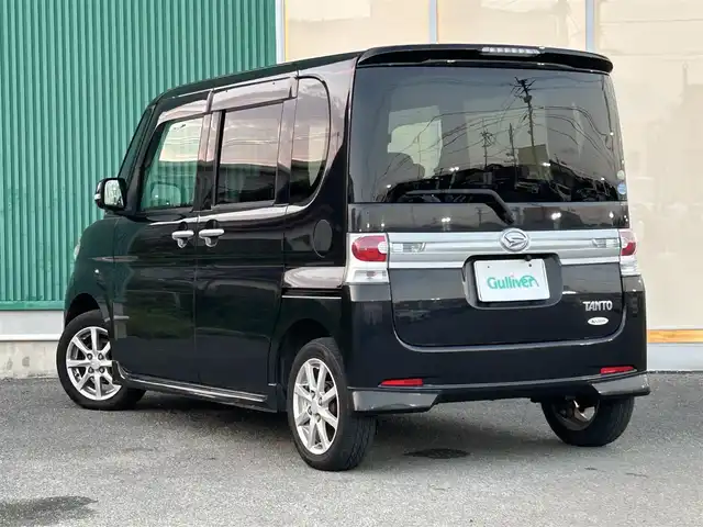 ダイハツ タント カスタム X 福岡県 2011(平23)年 4.9万km ブラックマイカメタリック ワンオーナー/社外7型ナビ（BT/フルセグ/DISC）/Bカメラ/片側パワースライドドア/純正14インチAW/盗難防止装置/フロアマット/スマートキー/保証書/取扱説明書