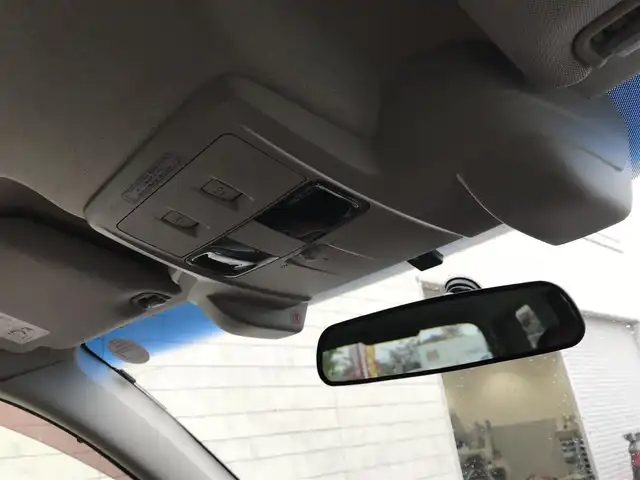 スバル エクシーガクロスオーバー７ 2．5i アイサイト 富山県 2016(平28)年 7.6万km クリスタルブラックシリカ 4WD/フリップダウンモニター/純正ナビ/フルセグTV/Bluetooth/バックカメラ/衝突被害軽減ブレーキ/レーンキープアシスト/ハーフレザーシート/パワーシート/シートヒーター/革巻きステアリング/パドルシフト/プッシュスタート/スマートキー/ETC