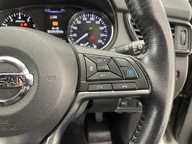 日産 エクストレイル ハイブリッド 20Xi 滋賀県 2018(平30)年 6.2万km ダークメタルグレー 【官位登録・DNクレーム無効】/純正9型ナビ/・フルセグTV/・Bluetooth/・CD/DVD/アルパイン後席モニター/プロパイロット/インテリジェントアラウンドビューモニター/インテリジェントルームミラー/パワーバックドア/ハイビームアシスト/LEDヘッドランプ/ETC/コーナーセンサー/ステアリングスイッチ