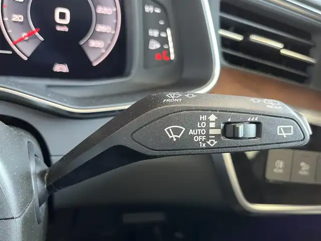 アウディ Ａ６ アバント 40TDIクワトロ 山形県 2021(令3)年 3.4万km 黒 純正ナビ/フルセグTV/AppleCarplay/バーチャルコックピット/アダプティブクルーズコントロール/レーンキープアシスト/ブラインドスポットモニター/アンビエントライト/レザーシート/パワーシート/パドルシフト/コーナーセンサー/電動リアゲート/フットオープナー