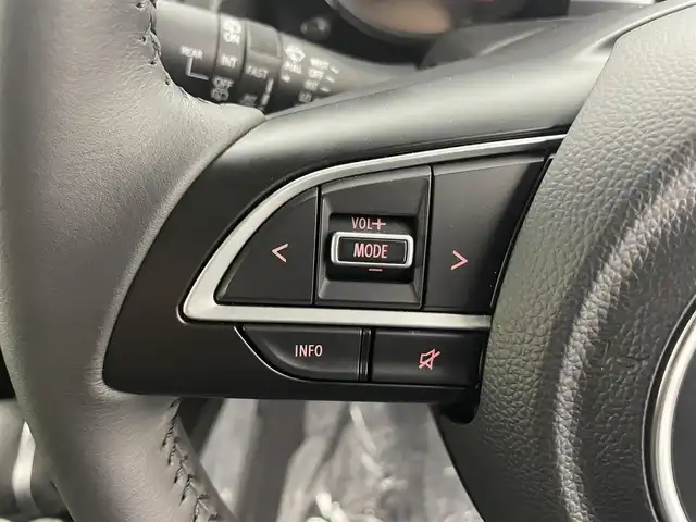 スズキ ジムニー ノマド FC 富山県 2025(令7)年 0.1千km 黒 ワンオーナー/4WD/スズキセーフティサポート/デュアルカメラブレーキサポート/アダプティブクルーズコントロール/車線逸脱警報機能/標識認識機能/後退時ブレーキサポート/ハイビームアシスト/オートLEDヘッドライト/リアパーキングセンサー/スマートキー×２/プッシュスタート/アイドリングストップ/取扱説明書/保証書