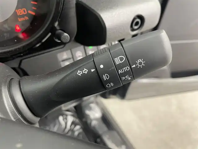 スズキ ジムニー ノマド FC 富山県 2025(令7)年 0.1千km 黒 ワンオーナー/4WD/スズキセーフティサポート/デュアルカメラブレーキサポート/アダプティブクルーズコントロール/車線逸脱警報機能/標識認識機能/後退時ブレーキサポート/ハイビームアシスト/オートLEDヘッドライト/リアパーキングセンサー/スマートキー×２/プッシュスタート/アイドリングストップ/取扱説明書/保証書