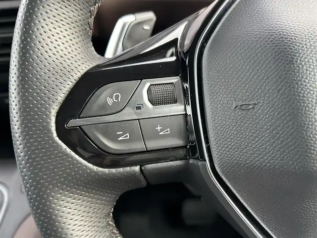 プジョー プジョー リフター ロングGT 埼玉県 2023(令5)年 1.9万km 白 純正ディスプレイオーディオ /Apple Car Play /ACC /アンビエンスライト /BSM /インテリジェントハイビーム /デジタルインナーミラー /社外全周囲カメラ /パーキングセンサー /ETC