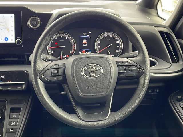 トヨタ ノア X 兵庫県 2023(令5)年 2.4万km アティチュードブラックマイカ ・純正ディスプレイオーディオ/・AM/FM/BT/USB/Miracast/・バックカメラ/・スマートキー/・スペアキー/・電子パーキング/・オートホールド/・ビルトインETC２．０/・PCS/・LDA（レーンディパーチャ　アラート）/・クリアランスソナー/・PKSB（パーキングサポートブレーキ）/・PSA（ロードサインアシスト）/・レーダークルーズコントロール/・オートマチックハイビーム/・オートライト/・LEDライト/・社外フロアマット