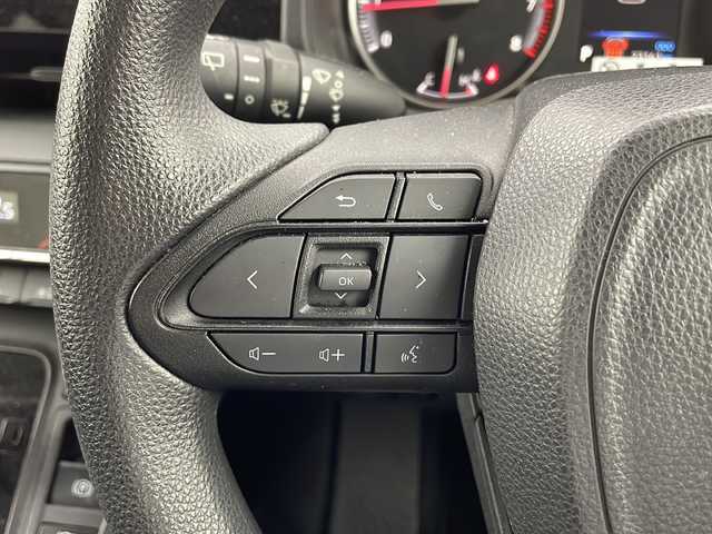 トヨタ ノア X 兵庫県 2023(令5)年 2.4万km アティチュードブラックマイカ ・純正ディスプレイオーディオ/・AM/FM/BT/USB/Miracast/・バックカメラ/・スマートキー/・スペアキー/・電子パーキング/・オートホールド/・ビルトインETC２．０/・PCS/・LDA（レーンディパーチャ　アラート）/・クリアランスソナー/・PKSB（パーキングサポートブレーキ）/・PSA（ロードサインアシスト）/・レーダークルーズコントロール/・オートマチックハイビーム/・オートライト/・LEDライト/・社外フロアマット