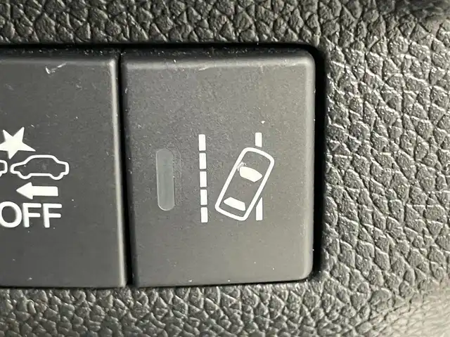 ホンダ フリード ハイブリット クロスター ホンダセンシング 岡山県 2020(令2)年 6万km プラチナホワイトパール ８インチナビ/【Bluetooth/フルセグTV/CD/DVD/USB】/型番:AVIC-RL811/アルパインフリップダウンモニター/両側パワースライドドア/衝突軽減ブレーキ/レーダークルーズコントロール/社外ドライブレコーダー（前）/前席シートヒーター/ハーフレザーシート/バックカメラ/ビルトインＥＴＣ/ＬＥＤヘッドライト/純正15インチアルミホイール/エンジンスターター×1/スマートキー×2