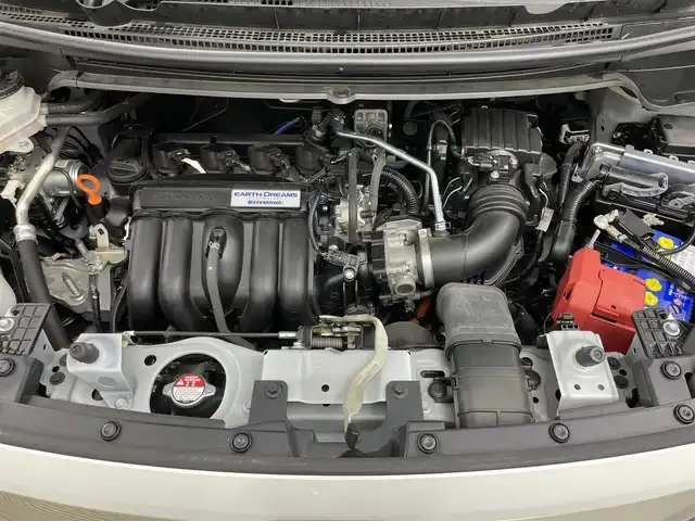 ホンダ フリード ハイブリット クロスター ホンダセンシング 岡山県 2020(令2)年 6万km プラチナホワイトパール ８インチナビ/【Bluetooth/フルセグTV/CD/DVD/USB】/型番:AVIC-RL811/アルパインフリップダウンモニター/両側パワースライドドア/衝突軽減ブレーキ/レーダークルーズコントロール/社外ドライブレコーダー（前）/前席シートヒーター/ハーフレザーシート/バックカメラ/ビルトインＥＴＣ/ＬＥＤヘッドライト/純正15インチアルミホイール/エンジンスターター×1/スマートキー×2