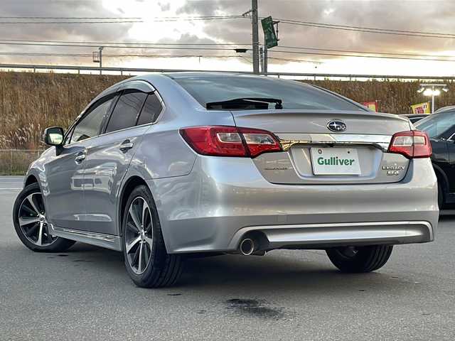 スバル レガシィ Ｂ４ リミテッド 青森県 2015(平27)年 7.2万km アイスシルバーメタリック ・本革シート/・純正ナビ/・フルセグ/CD/DVD/BT/・バックカメラ/・衝突軽減装置/・レーンキープアシスト/・追従型クルーズコントロール/・パドルシフト/・D+N席シートヒーター/・D+Nパワーシート/・スマートキー/・オートライト/・オートハイビーム/・LEDヘッドライト/・ドアバイザー/・純正18AW/・保証書/取説