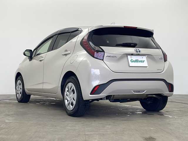 トヨタ アクア X 秋田県 2021(令3)年 2.8万km クリアベージュメタリック ４WD/ワンオーナー　/7インチディスプレイオーディオ/フルセグＴＶ　/バックカメラ　/プッシュスタート　/スマートキー　/トヨタセーフティンス　/寒冷地仕様　/フロントワイパーデアイサー　/ドアミラーヒーター　/ＬＥＤヘッドライト　/ウィンカーミラー/サイドバーザー/純正フロアマット/電格ミラー/オートマチックハイビーム/ライトレベライザー/AV100V/レーンキープアシスト/ソナー/クルーズコントロール/オートライト/ステアリングリモコン/横滑り防止装置/DRIVE　MODE/EV　MODE/S-VSC