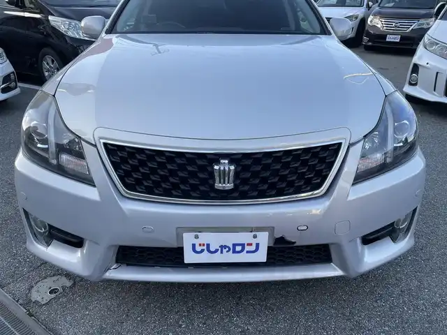 トヨタ クラウン アスリート プレミアムエディション 兵庫県 2012(平24)年 10.1万km プレミアムシルバーパール (株)IDOMが運営する【じしゃロン西宮店】の自社ローン専用車両になります。こちらは現金またはオートローンご利用時の価格です。自社ローンご希望の方は別途その旨お申付け下さい/＊ETC/＊バックカメラ/＊パワステ/＊パワーウィンドウ/＊クルーズコントロールあり/＊USBあり/＊フルセグ/＊ドラレコあり/＊パワーシート/＊レザーシート/＊シートヒーター/＊エアシート/＊横滑り防止装置/＊レーンキープアシスト/＊オートライト